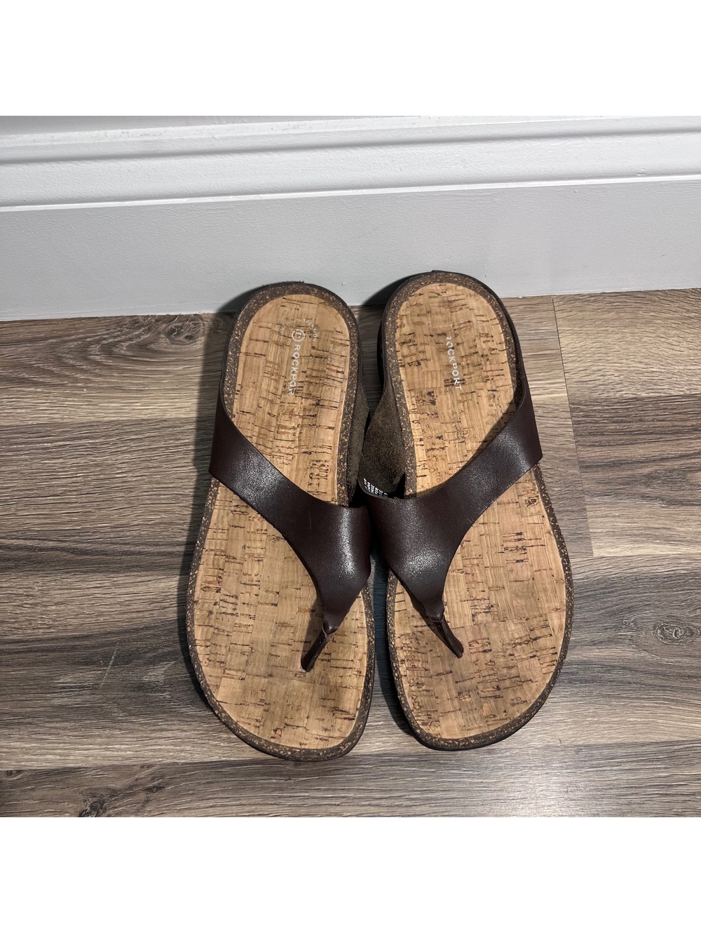 Rockport Brown thong sandals with cork footbed women's size 7.5 wide